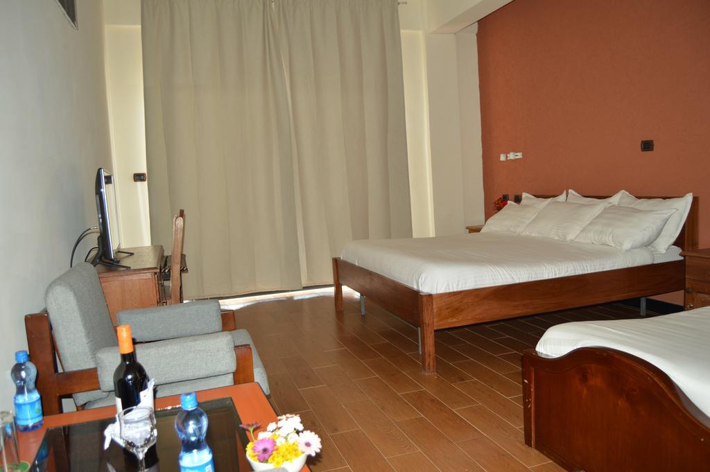 Harbe Hotel Lalībela Екстериор снимка